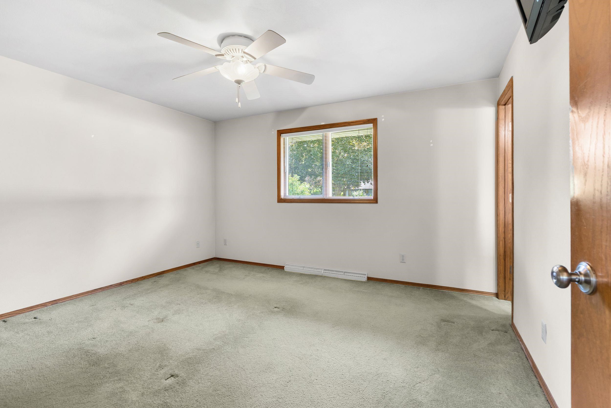 2615 West Sunnyview Circle Appleton, WI 54914 - Photo 26 of 44