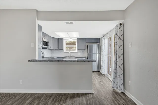 $2,200 | 1803 Flamingo Drive, League City, TX 77573