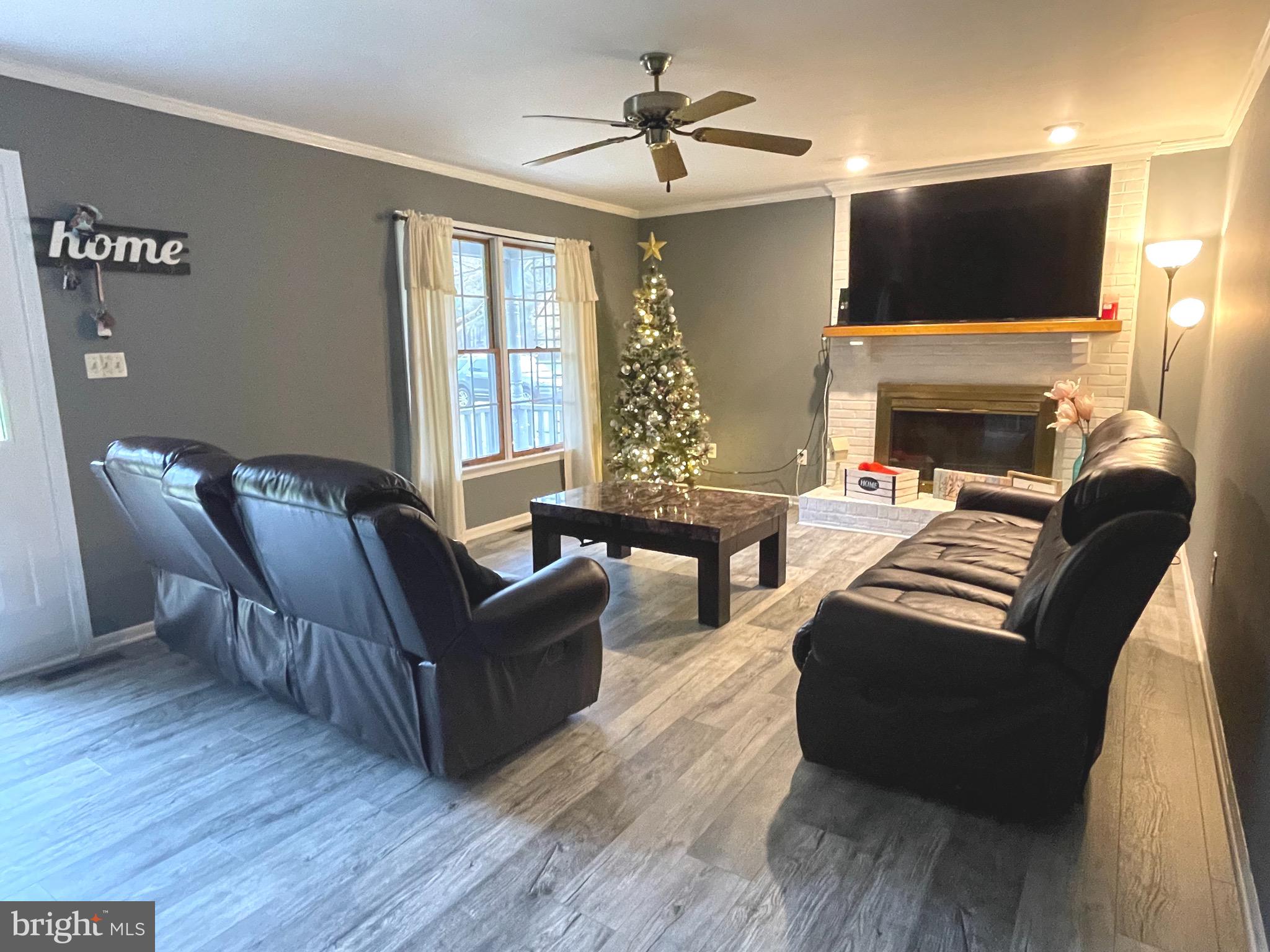 26757 Pratt Road Salisbury, MD 21801 - Photo 13 of 43 Living Room