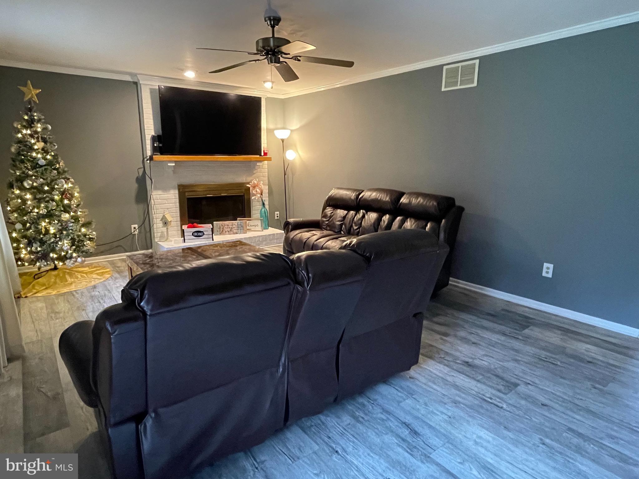 26757 Pratt Road Salisbury, MD 21801 - Photo 15 of 43 Living Room