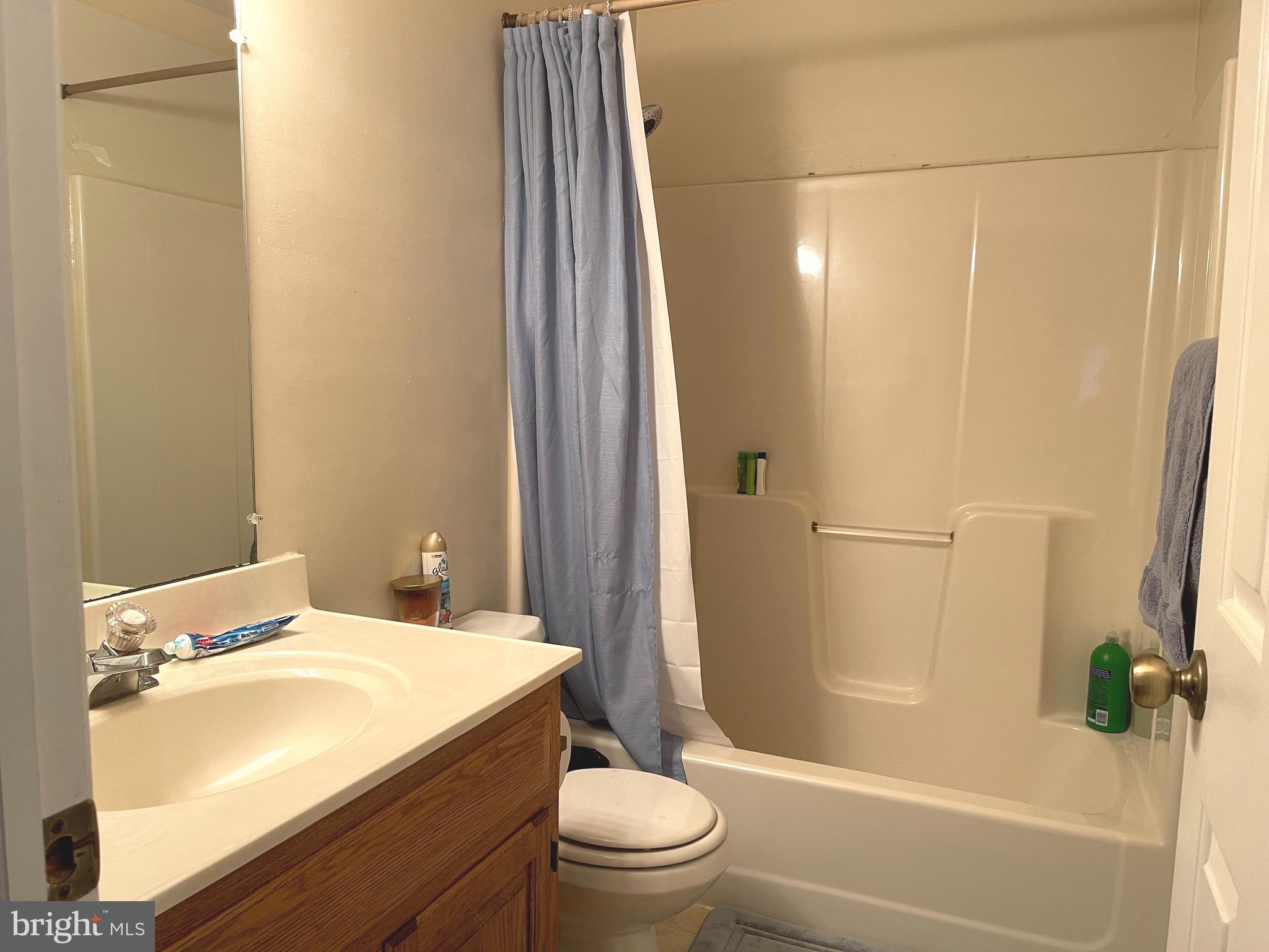 26757 Pratt Road Salisbury, MD 21801 - Photo 30 of 43 Hallway Bathroom