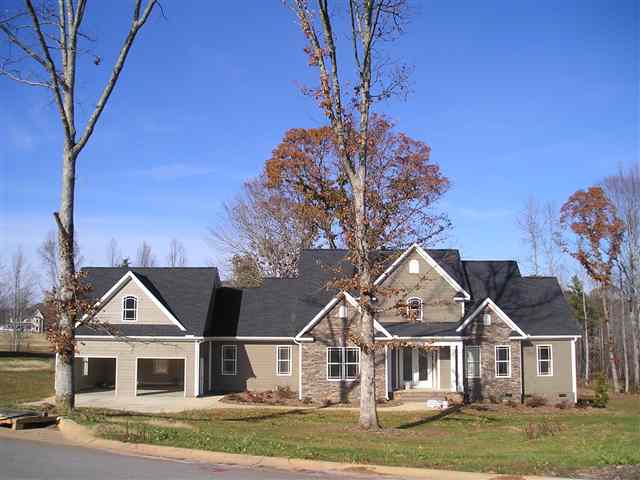 113 Edens Ridge Drive Six Mile, SC 29682 - Photo 1 of 13 Gallery Image 1