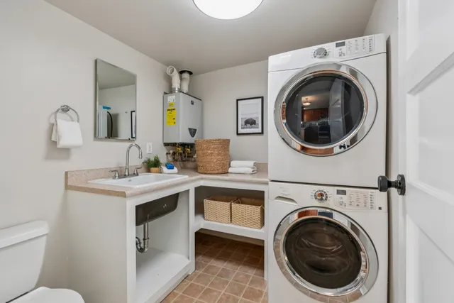 $750,000 | 2526 12th Avenue, Oakland, CA 94606