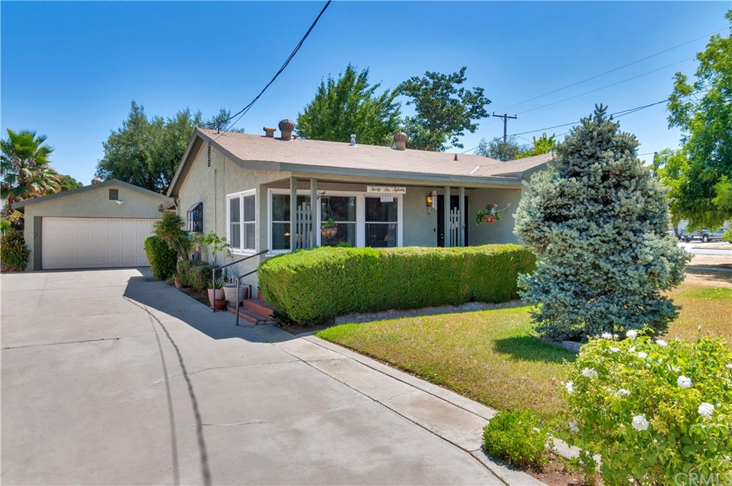 3615 Myers Street Riverside, CA 92503 - Photo 1 of 21 Front view of home with huge driveway