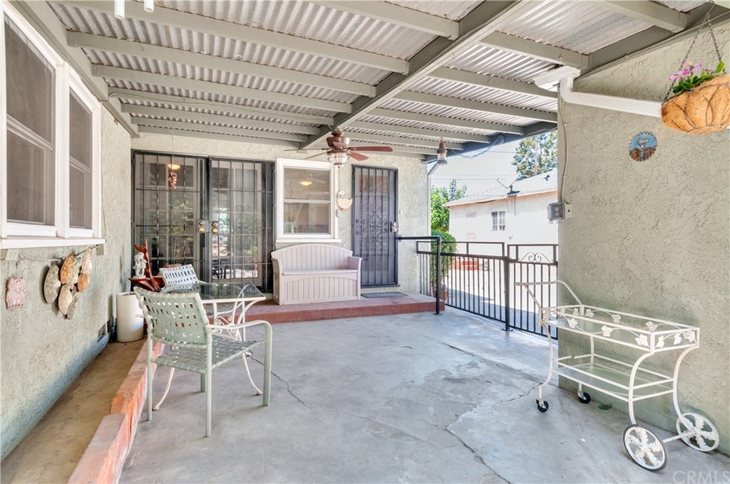 3615 Myers Street Riverside, CA 92503 - Photo 16 of 21 Covered patio sitting area