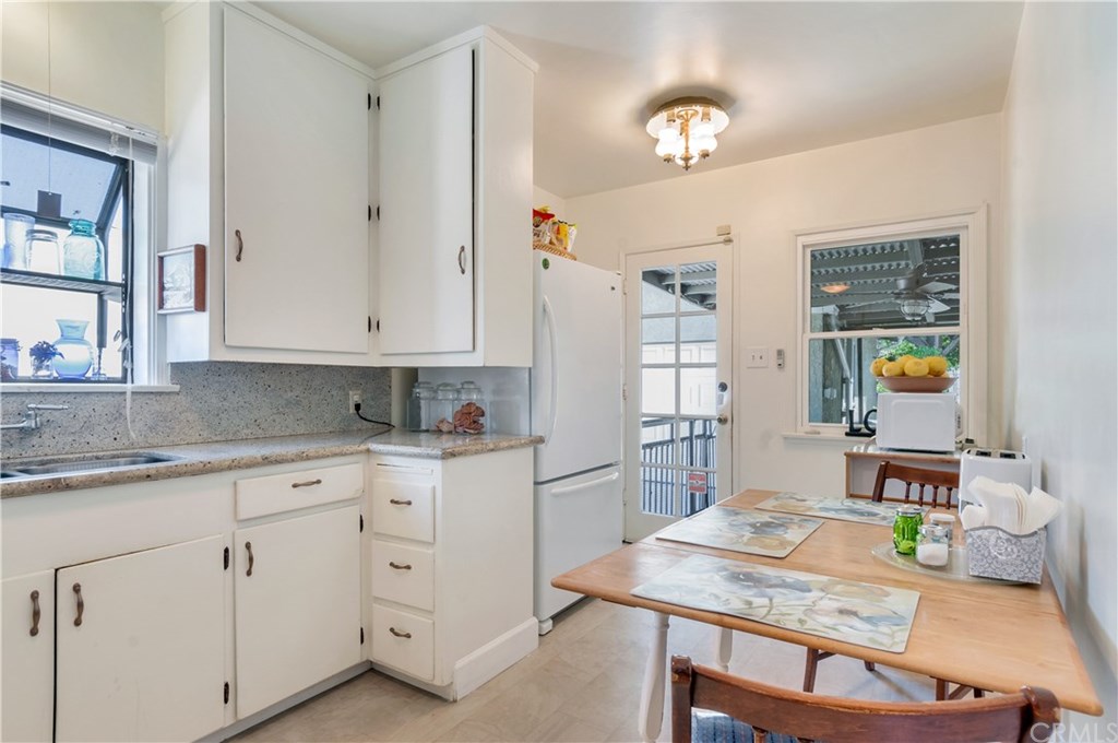 3615 Myers Street Riverside, CA 92503 - Photo 6 of 21 Kitchen with granite countertops