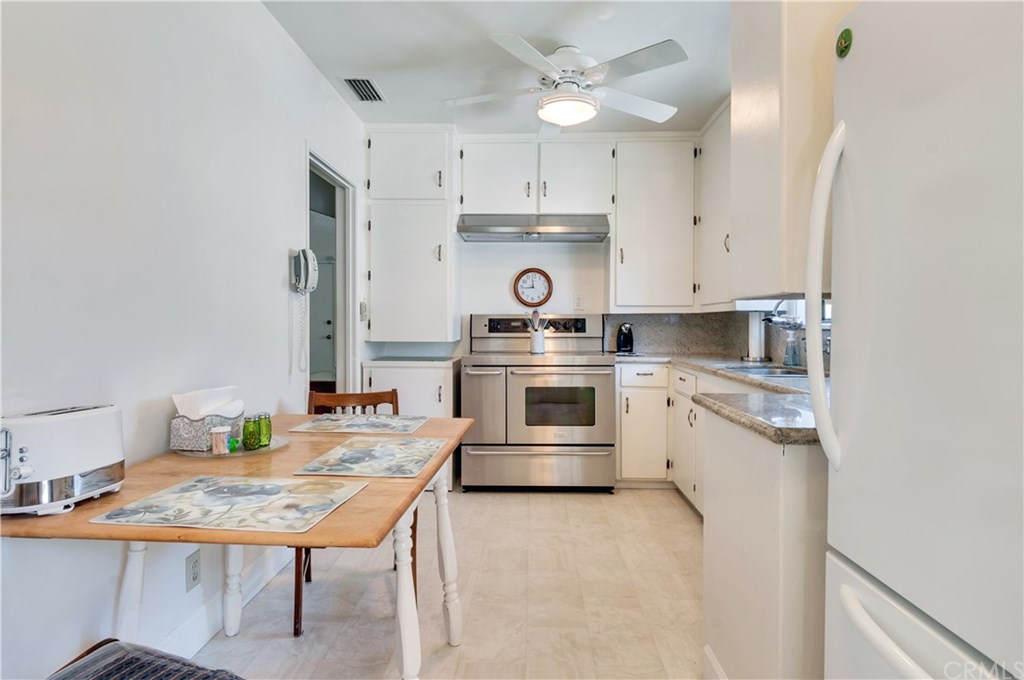 3615 Myers Street Riverside, CA 92503 - Photo 8 of 21 Kitchen