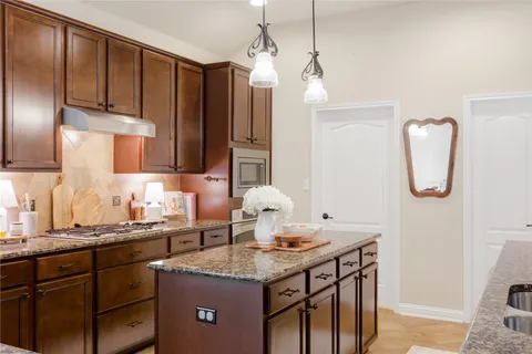 $629,000 | 214 Bellagio Drive, Lakeway, TX 78734