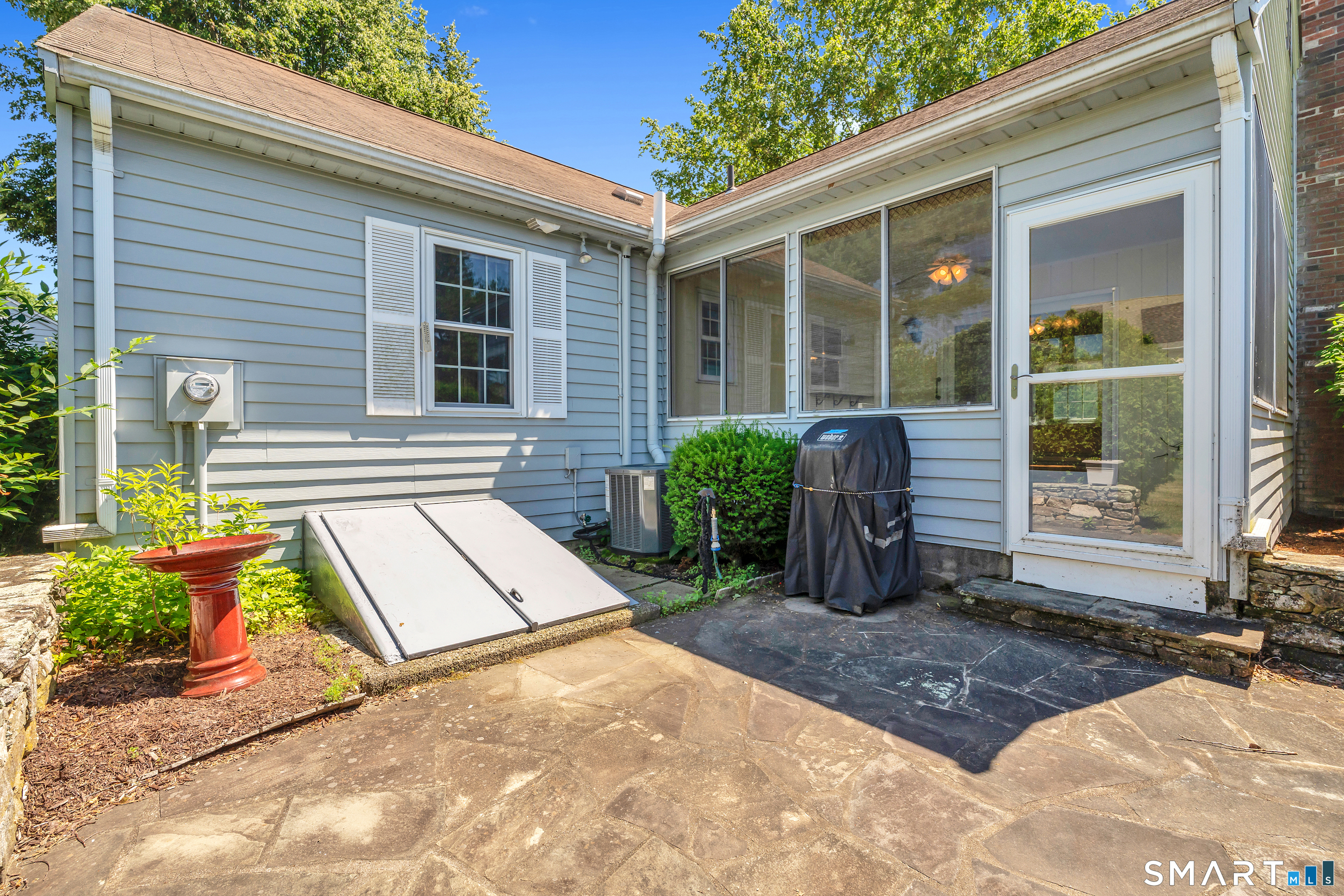 28 Downing Way, Unit 28 Madison, CT 06443 - Photo 22 of 30 Easy access
