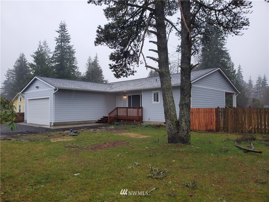 209 Pioneer Road Aberdeen, WA 98520 - Photo 2 of 27 Gallery Image 2