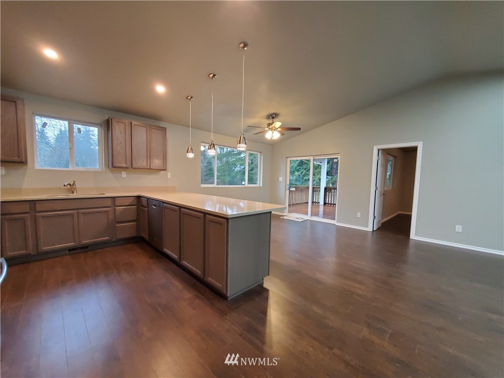 209 Pioneer Road Aberdeen, WA 98520 - Photo 11 of 27 Gallery Image 11