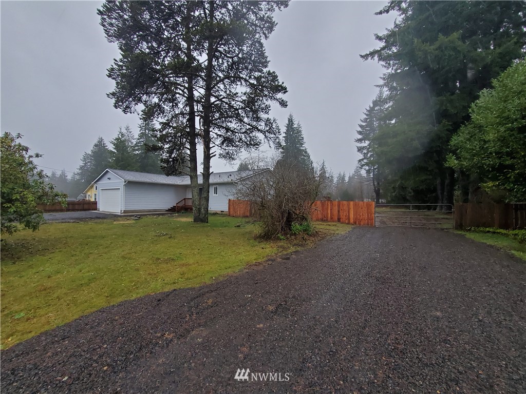 209 Pioneer Road Aberdeen, WA 98520 - Photo 6 of 27 Gallery Image 6