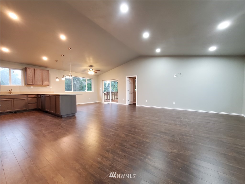 209 Pioneer Road Aberdeen, WA 98520 - Photo 8 of 27 Gallery Image 8
