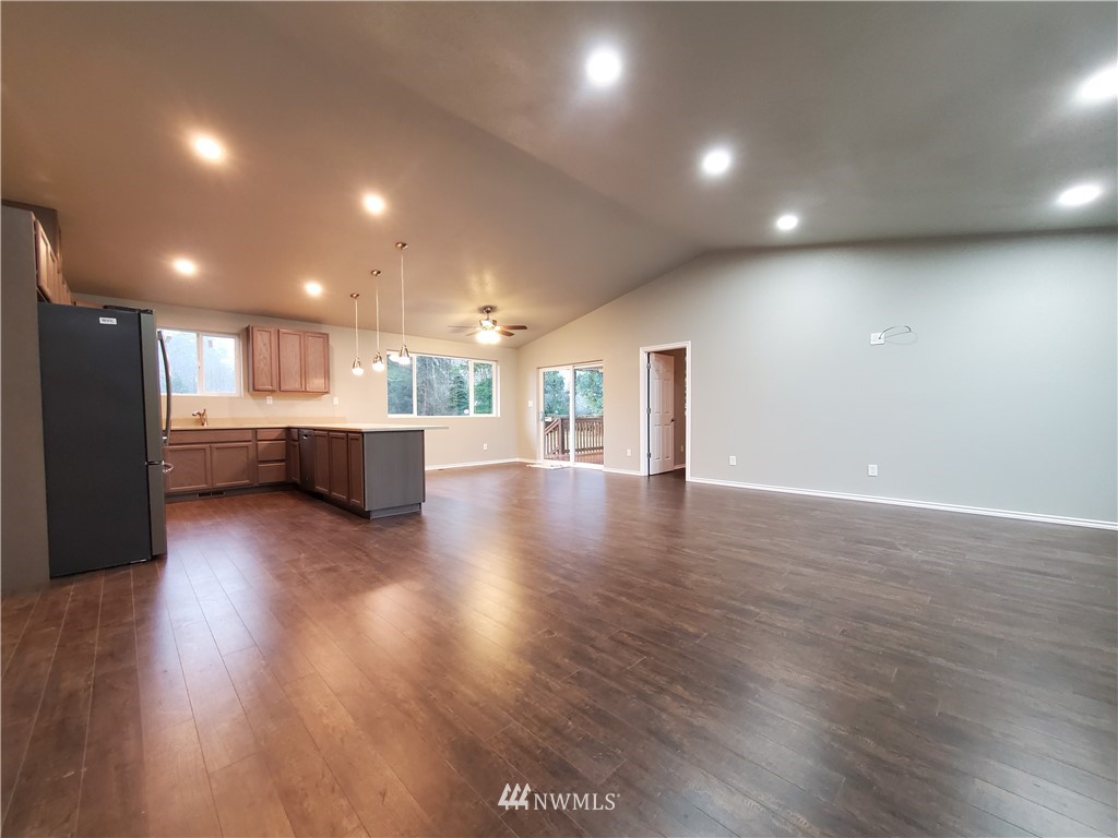 209 Pioneer Road Aberdeen, WA 98520 - Photo 9 of 27 Gallery Image 9