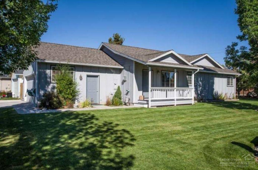 62616 Larkview Road Bend, OR 97701 - Photo 1 of 6 Primary Photo