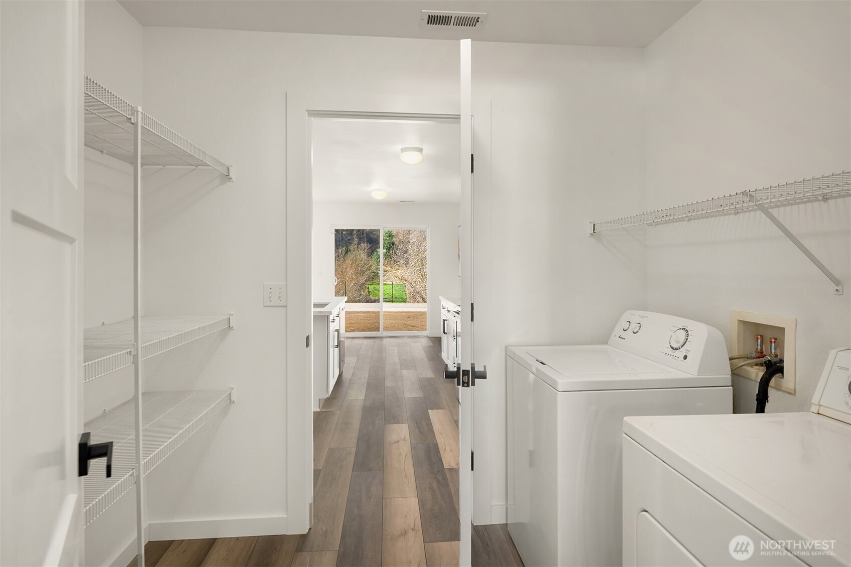2529 Northeast 1st Street Renton, WA 98056 - Photo 9 of 10 a view of bathroom