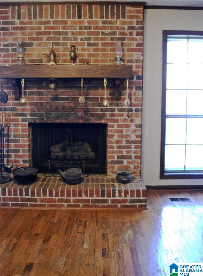 105 Oak Street Alabaster, AL 35114 - Photo 6 of 9