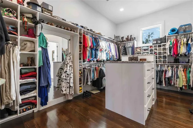 $13,900,000 | 6680 Gulf Of Mexico Drive, Longboat Key, FL 34228