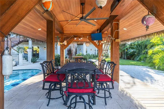 $13,900,000 | 6680 Gulf Of Mexico Drive, Longboat Key, FL 34228