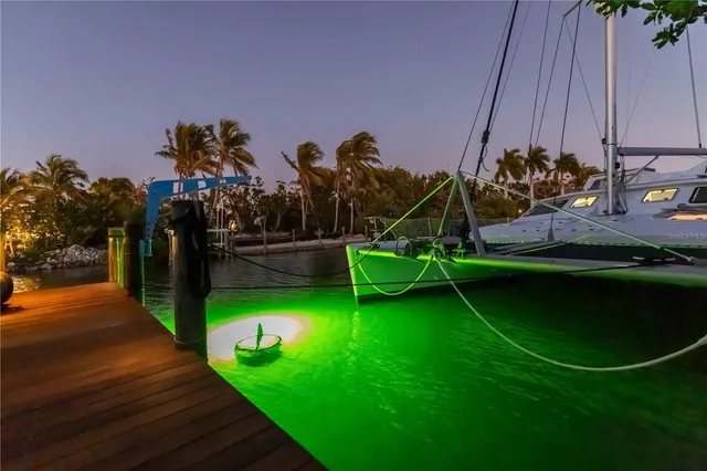 $13,900,000 | 6680 Gulf Of Mexico Drive, Longboat Key, FL 34228