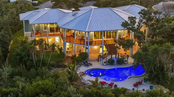 $13,900,000 | 6680 Gulf Of Mexico Drive, Longboat Key, FL 34228