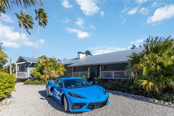 $13,900,000 | 6680 Gulf Of Mexico Drive, Longboat Key, FL 34228