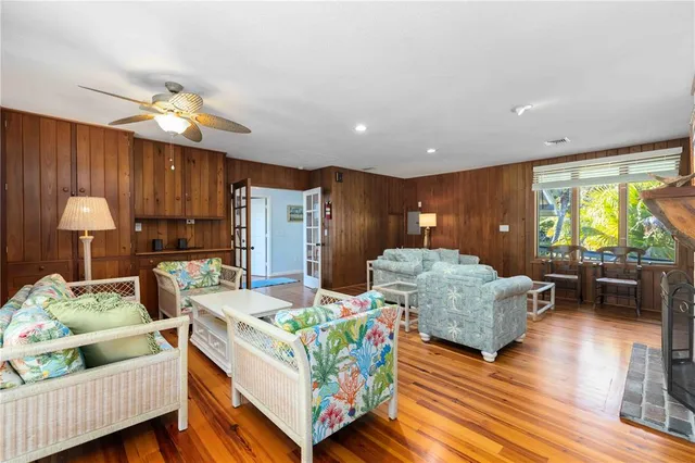 $13,900,000 | 6680 Gulf Of Mexico Drive, Longboat Key, FL 34228