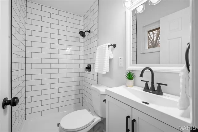 $360,000 | 1320 Fenton Hills Road, Fenton, MO 63026