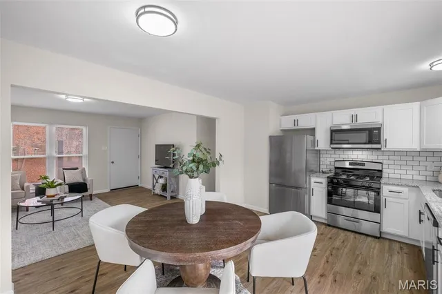 $360,000 | 1320 Fenton Hills Road, Fenton, MO 63026