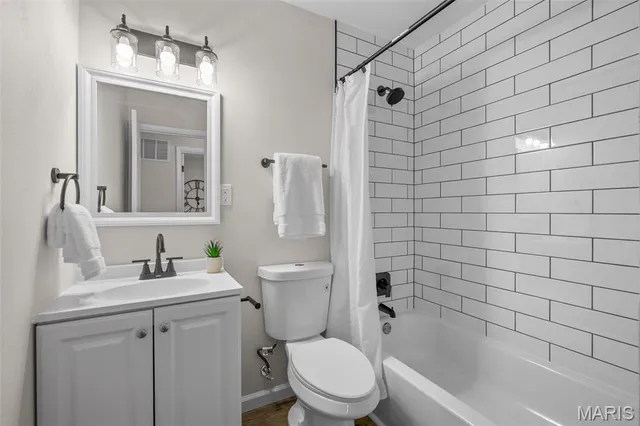 $353,000 | 1320 Fenton Hills Road, Fenton, MO 63026