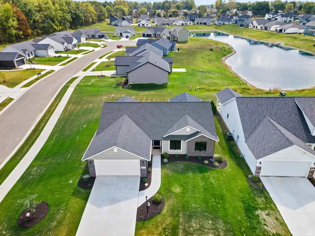 $368,900 | 15554 Brimwillow Drive, Huntertown, IN 46748