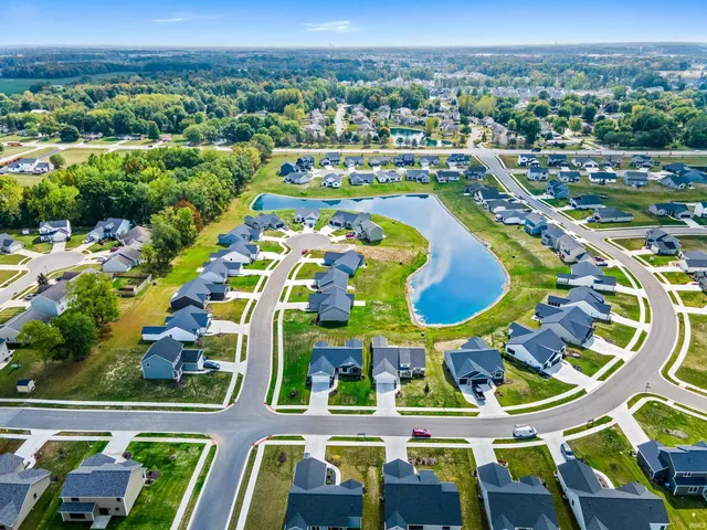 $368,900 | 15554 Brimwillow Drive, Huntertown, IN 46748