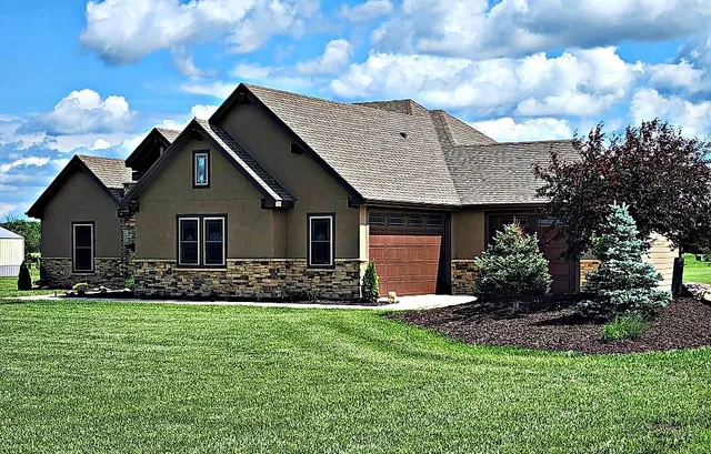 $749,000 | 1605 North 1037th Road, Lawrence, KS 66046