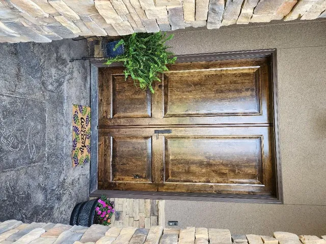 $749,000 | 1605 North 1037th Road, Lawrence, KS 66046