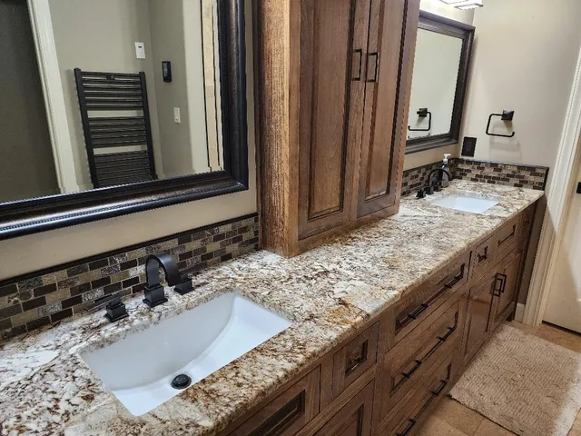 $749,000 | 1605 North 1037th Road, Lawrence, KS 66046