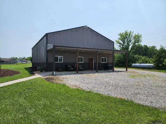 $749,000 | 1605 North 1037th Road, Lawrence, KS 66046