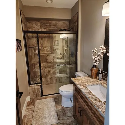 $749,000 | 1605 North 1037th Road, Lawrence, KS 66046