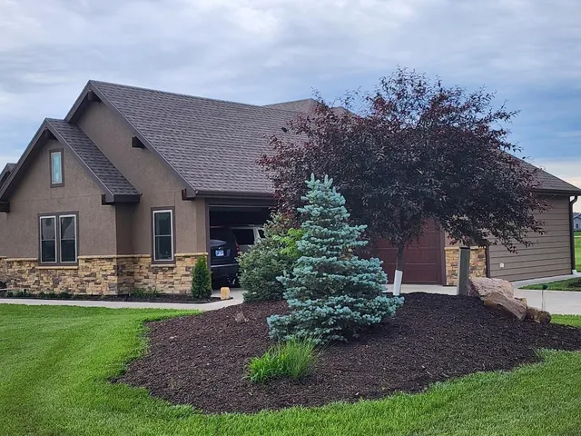 $749,000 | 1605 North 1037th Road, Lawrence, KS 66046