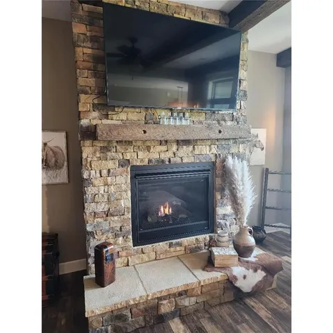 $749,000 | 1605 North 1037th Road, Lawrence, KS 66046