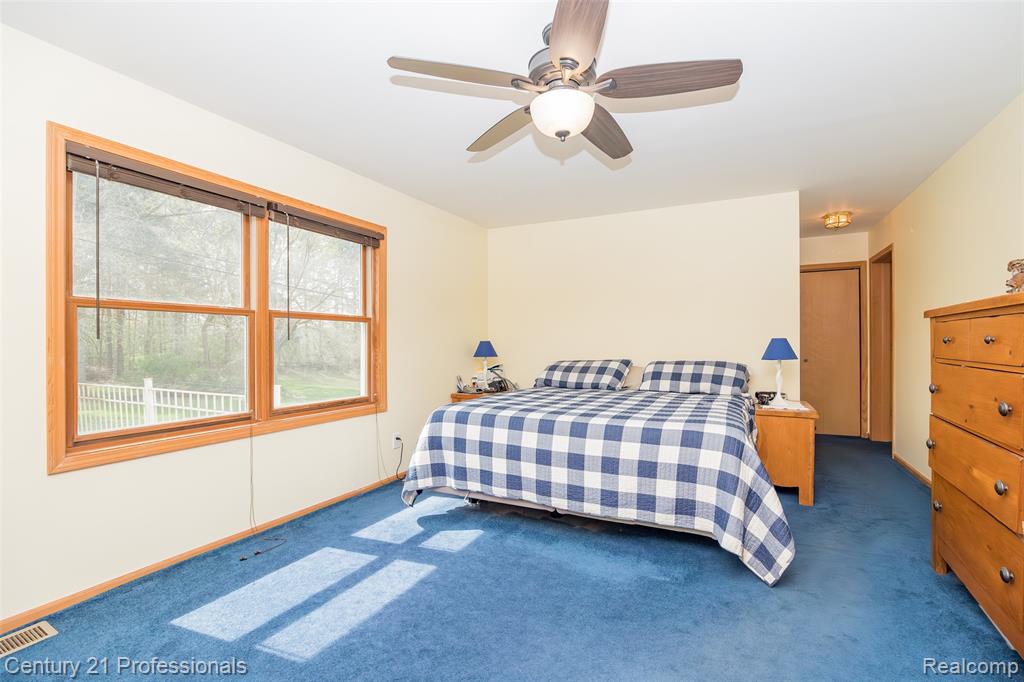 6591 Windiate Road Clarkston, MI 48346 - Photo 21 of 44