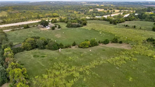 $147,000 | 8203 Outer Belt Road, Grandview, MO 64030