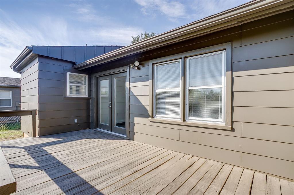 3105 Acton School Road Granbury, TX 76049 - Photo 39 of 40 a view of a backyard of a house