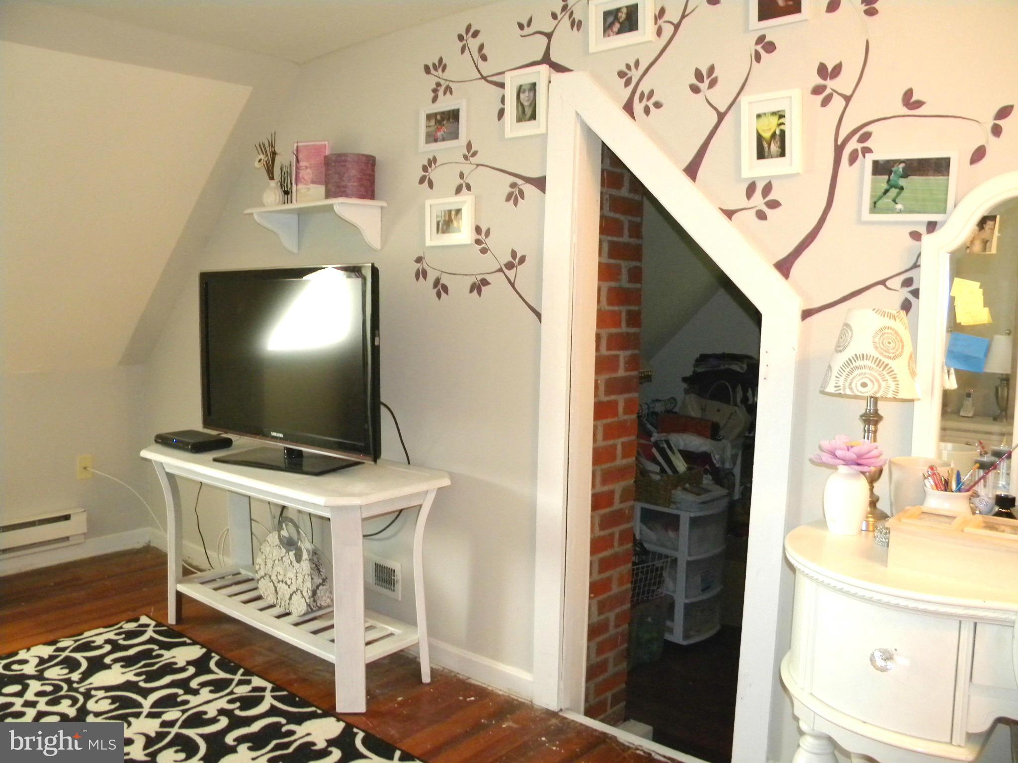 2806 Ridge Road Huntingtown, MD 20639 - Photo 19 of 30 Bedroom (Master)