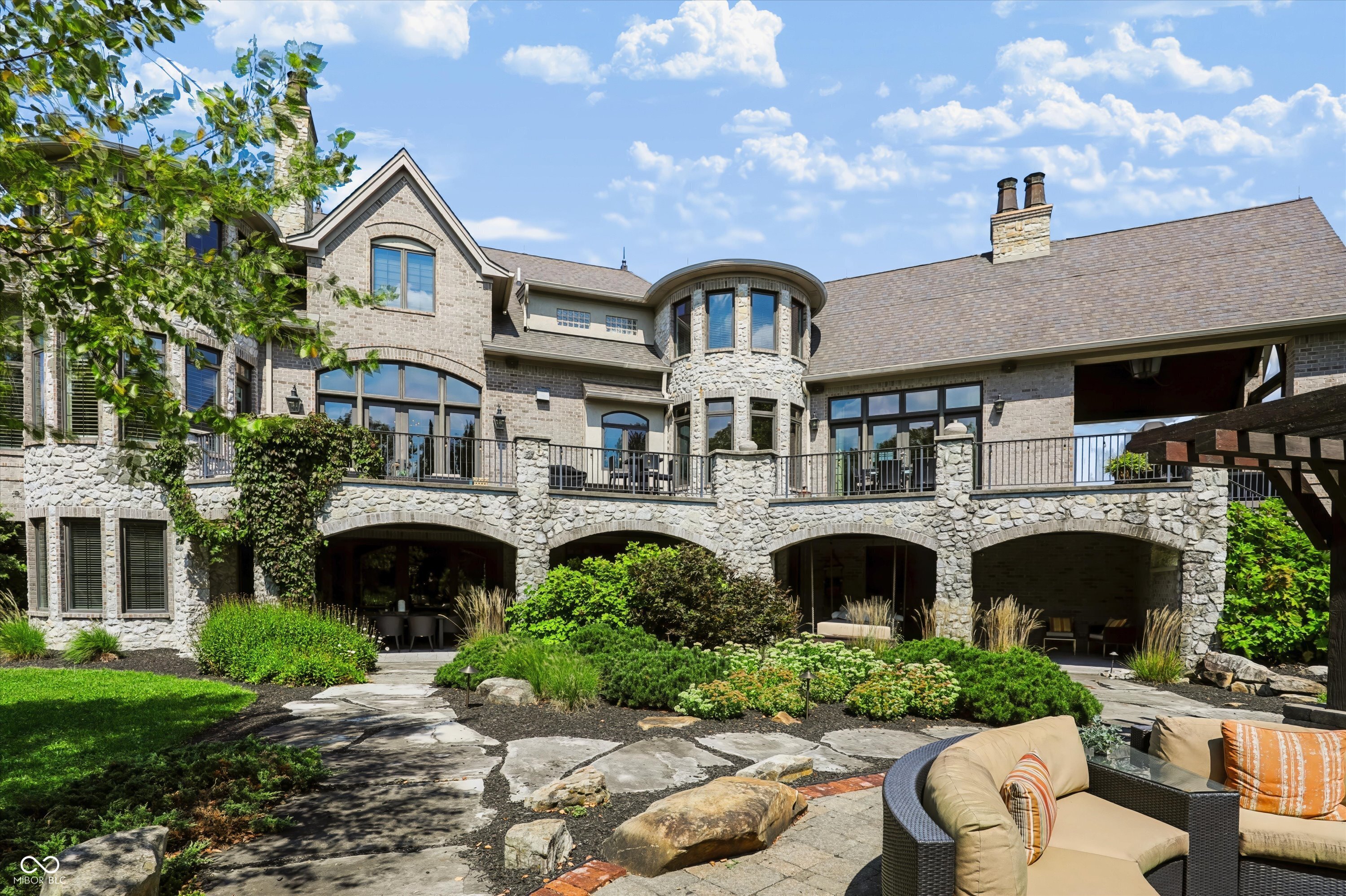 12411 Hoover Road Carmel, IN 46032 - Photo 4 of 108 Gallery Image 4