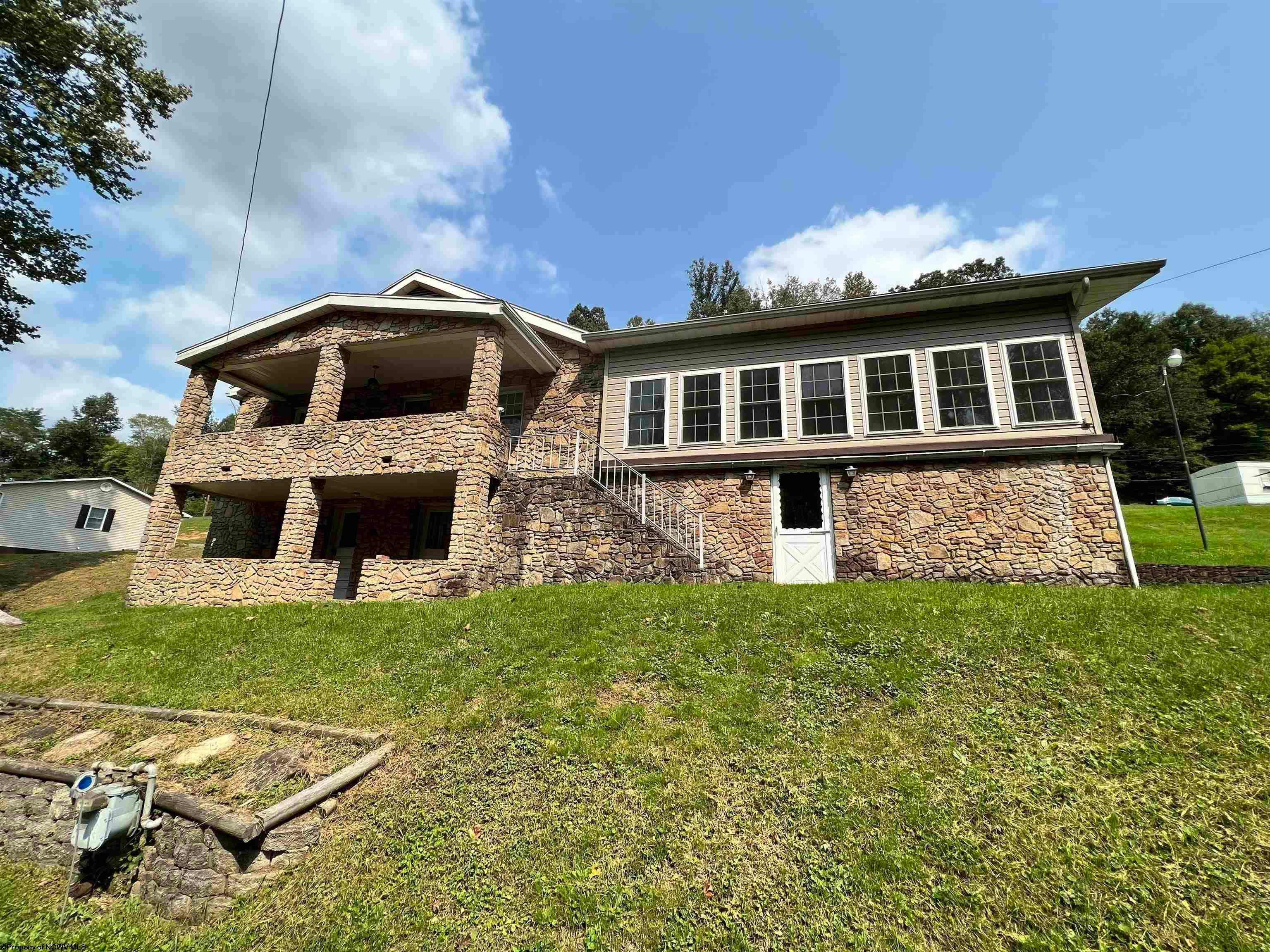 398 Helens Run Road Worthington, WV 26591 - Photo 2 of 26 Gallery Image 2