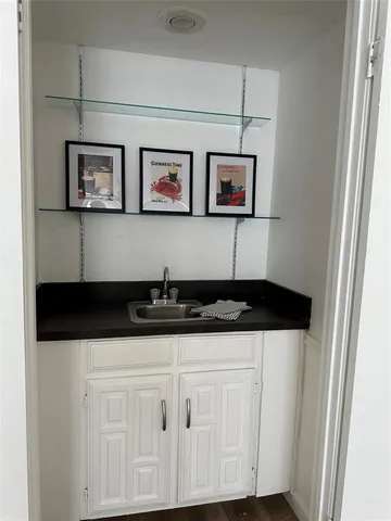 $2,975 | 3709 Highgate Lane, Carrollton, TX 75007