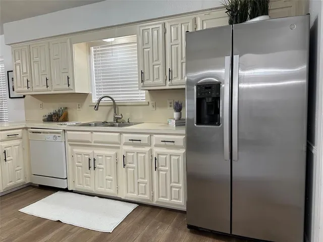 $2,975 | 3709 Highgate Lane, Carrollton, TX 75007