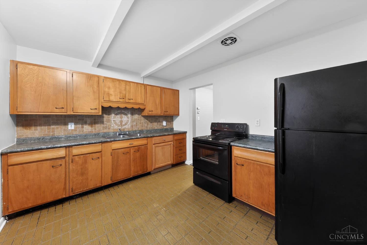 8405 Pippin Road Cincinnati, OH 45239 - Photo 15 of 30 Gallery Image 15