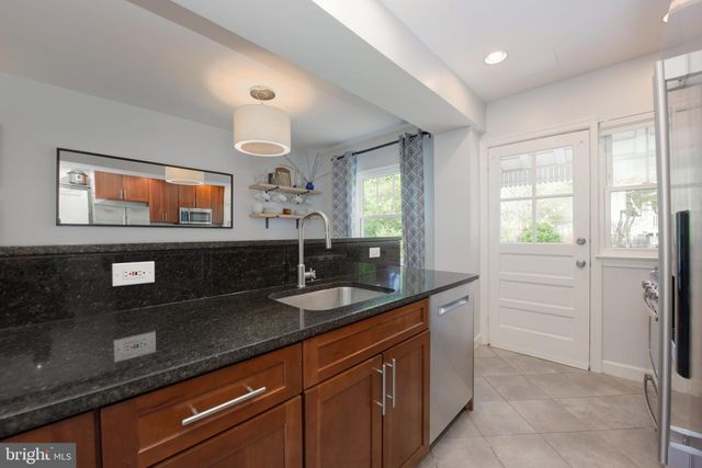 $805,000 | 18 East Masonic View Avenue, Unit A, Alexandria, VA 22301