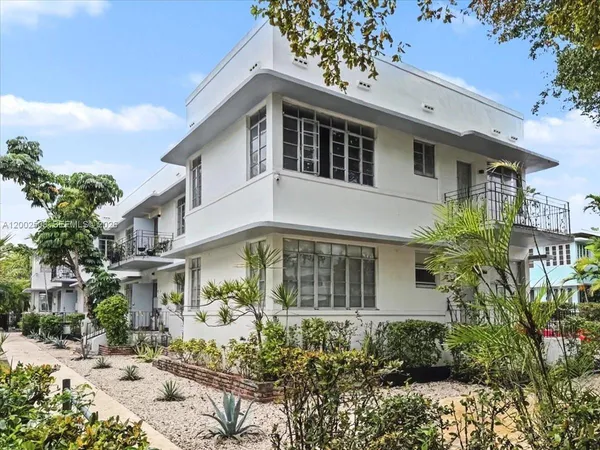 $4,000 | 760 Lenox Avenue, Unit 1, Miami Beach, FL 33139